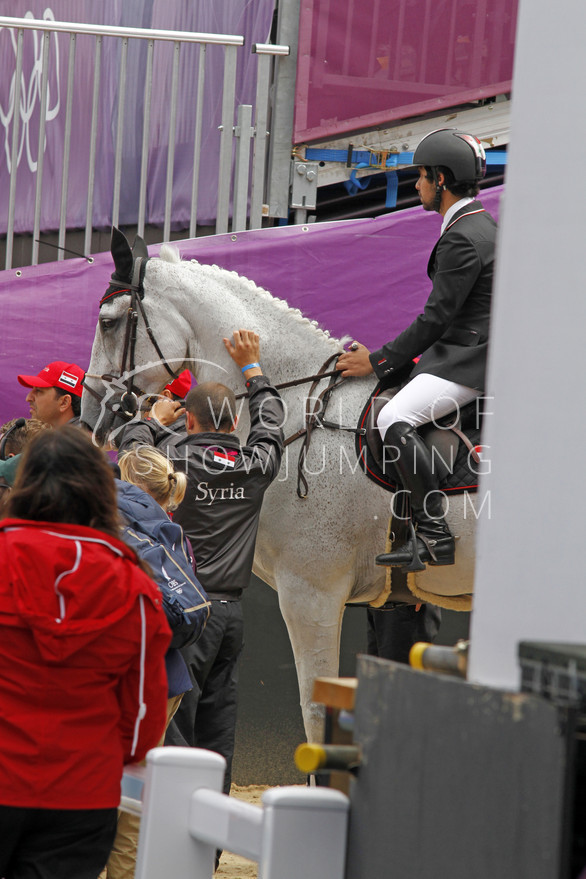 Ahmad Saber Hamcho with Wonderboy on his way in to the arena. 