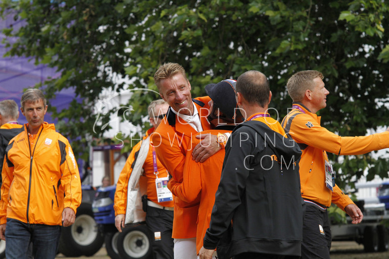 Jur was so happy after the Dutch team silver in London that he just couldn't let Maikel go!