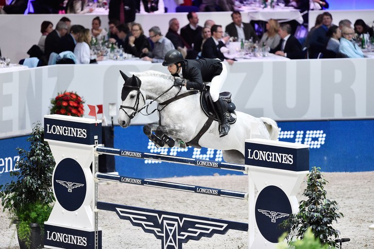 Sergio Alvarez Moya and Carlo 273 en route to victory in Zürich. Photo (c) Karl-Heinz Frieler.