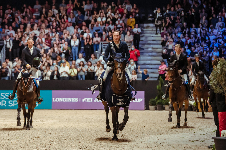 Photo © FEI/Christophe Taniére