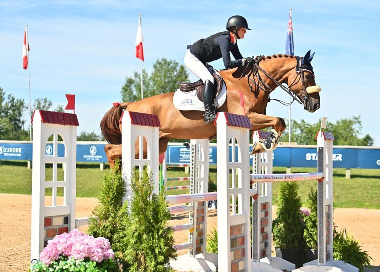 Ella Duffy and Vajra du Blay. Photo © Andrew Ryback Photography