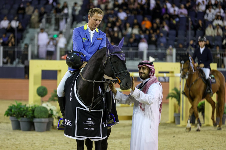 longines champions tour results