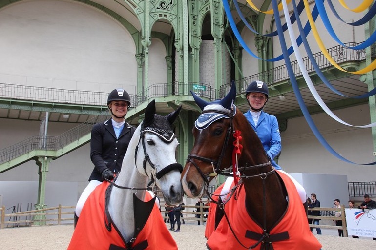 Angelique Rüsen and Vanessa Borgmann could celebrate a team win in Sunday's U25 class in Paris. Photo (c) World of Showjumping.