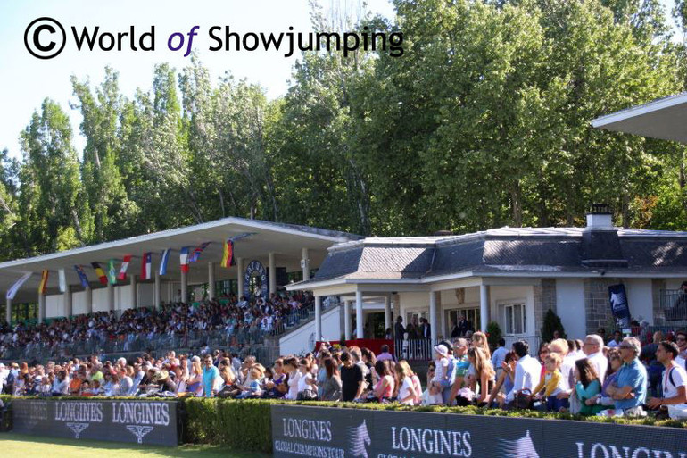 (c) World of Showjumping