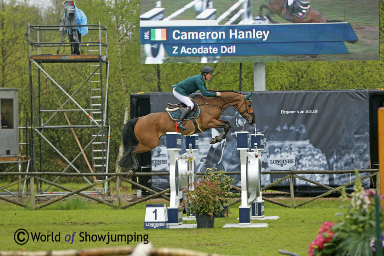 Cameron Hanley riding Z Acodate Ddl.