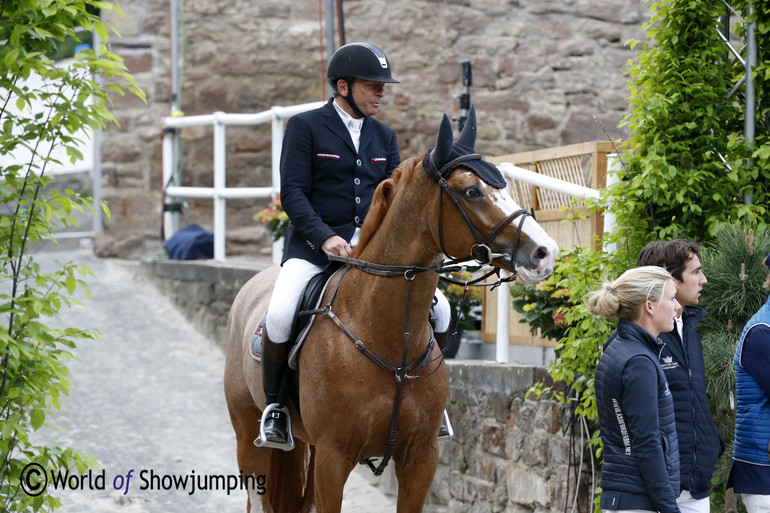 Andre Sakakini with Jumex Sport Atlantus. He was previously ridden by Ariana Azcarraga and during the summer 2014 Gregory Wathelet was in the saddle.  