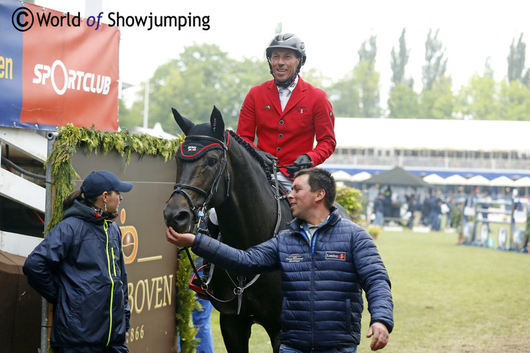 Hans-Dieter Dreher, Stefan and Embassy - all smiles after another clear in the second round. 