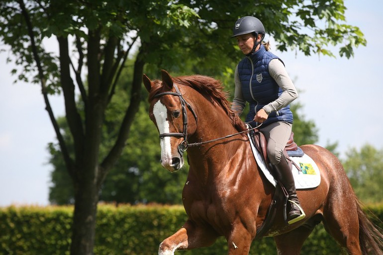 Katharina Offel has taken over the ride on Umeunig. Photo (c) www.studforlife.com