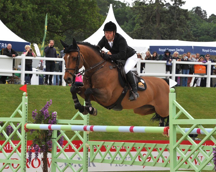 Robert Whitaker and Catwalk IV won Friday's feature class at Bolesworth. Photo (c) Bolesworth International.