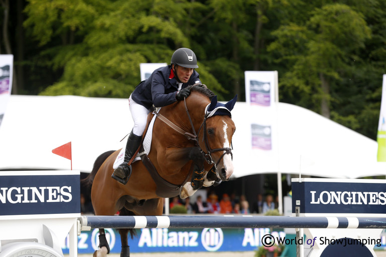 Joe Clee and Utamaro D Ecaussines was the best rider in the winning team by being clear in both rounds. 