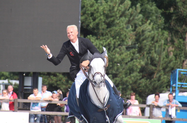 Jerome Guery was awarded in Mons after a fantastic weekend. Photo (c) World of Showjumping.