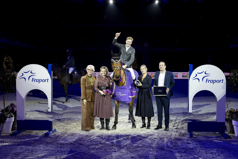 Photo @ Reitsport-Hellmann