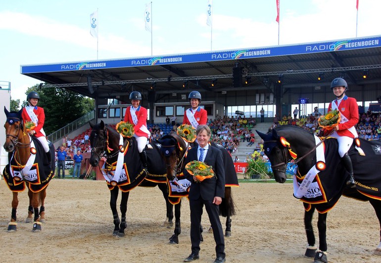 The winning American team in Mannheim. Photos (c) World of Showjumping.