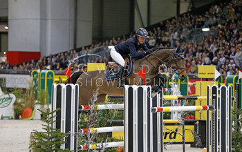 Lauren Hough with Ohlala. Photo (c) Jenny Abrahamsson.