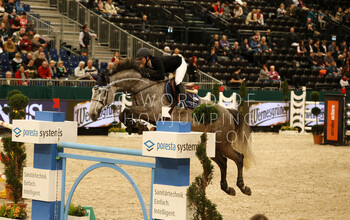 Jane Richard Philips with Utoo Maoucha. Photo (c) Jenny Abrahamsson.