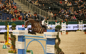 Kevin Staut with Unaluna de la Roque. Photo (c) Jenny Abrahamsson.
