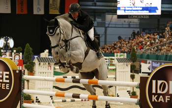 Gerco Schröder with Glock's Cognac Champblanc. Photo (c) Jenny Abrahamsson.