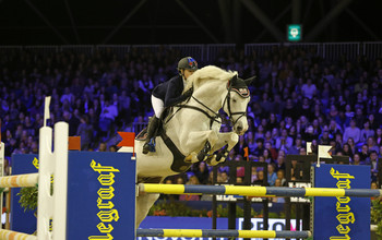 Maria Madenova with Kleiner Onkel. Photo (c) Jenny Abrahamsson.