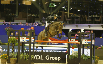 Frank Schuttert with Arc De Triomphe. Photo (c) Jenny Abrahamsson.