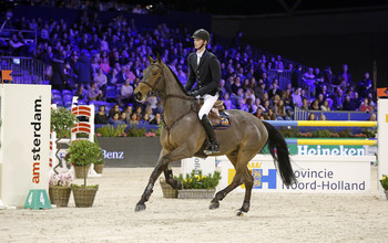 Frank Schuttert with Arc De Triomphe. Photo (c) Jenny Abrahamsson.
