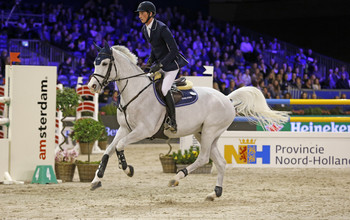 Daniel Deusser with Cornet d'Amour. Photo (c) Jenny Abrahamsson.