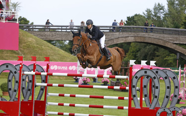 Laura Renwick with Heliodor Hybris