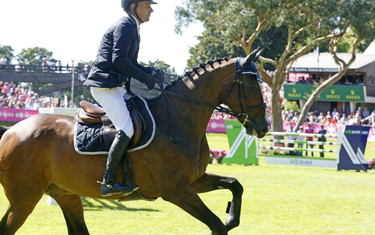 Niklaus Rutschi with Earl Pery's Caro CH
