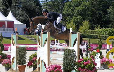 Mark Mcauley with Uciano de la Botte