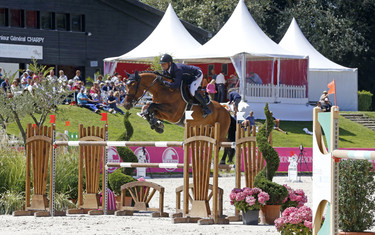 Thomas Rousseau with Upland des Isles