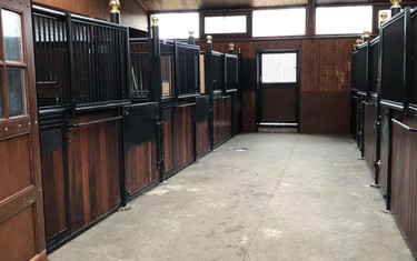 Woodnote Stables