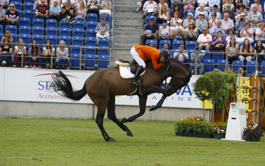 Maikel van der Vleuten with VDL Groep Verdi TN NOP