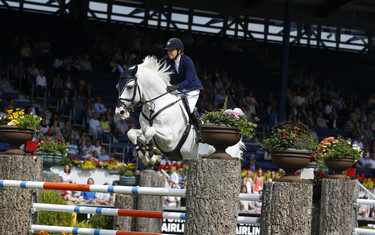 Maria Madenova with Kleiner Onkel 141