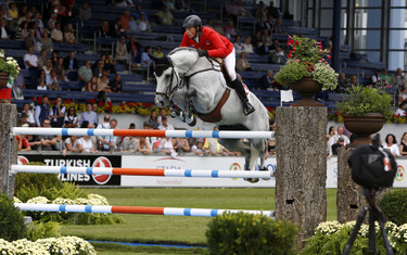 Martin Fuchs with Clooney 51