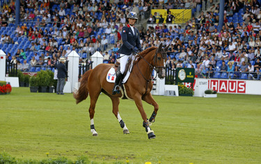 Penelope Leprevost with Flora de Mariposa