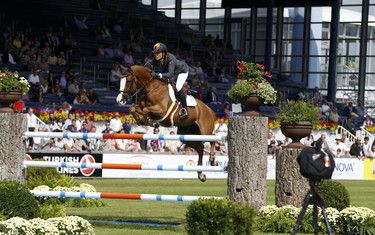Pilar Lucrecia Cordon with Gribouille du Lys