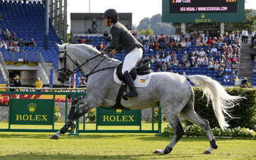 Sergio Alvarez Moya with Carlo 273