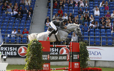 Sergio Alvarez Moya with Carlo 273