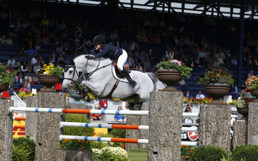 Victoria Gulliksen with Bokai