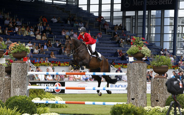 Zuzana Zelinkova with Caleri II