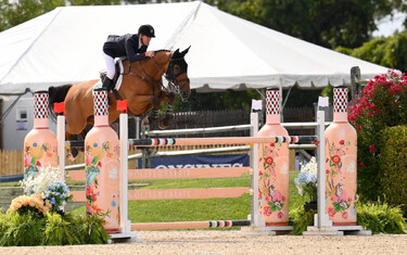 Matz’s fellow Americans, Skylar Wireman aboard Barclino B (left) and McLain Ward aboard High Star Hero (right), finished second and third, respectively. Photo © KindMedia.