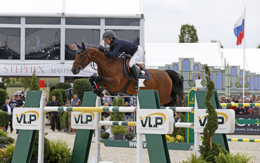 Lauren Hough with Ohlala