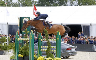 Maikel van der Vleuten with VDL Groep Arera C