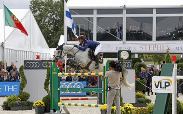 Olivier Philippaerts with H&M Ledgend of Love
