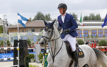 Olivier Philippaerts with H&M Ledgend of Love