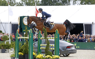 Scott Brash with Hello M'Lady