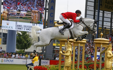 Daniel Deusser with Cornet d'Amour 