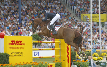 Kevin Staut with Reveur de Hurtebise H D C