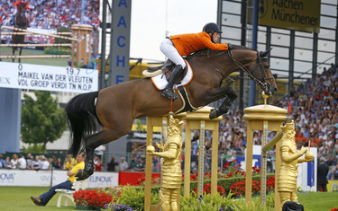 Maikel van der Vleuten with Vdl Groep Verdi TN N.O.P.