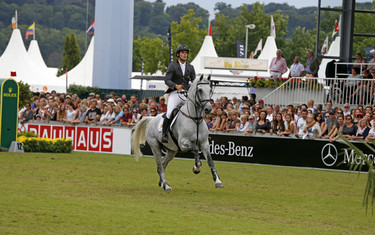 Sergio Alvarez Moya with Carlo 273