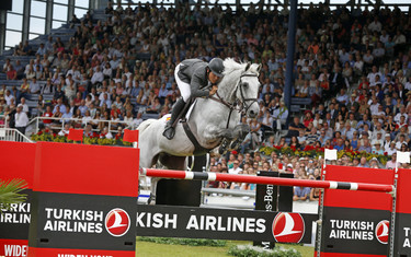 Sergio Alvarez Moya with Carlo 273